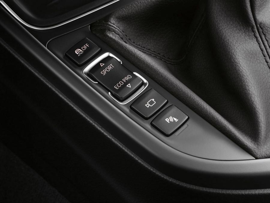  BMW 3-Series 2012 года  (фото 63 из 191)